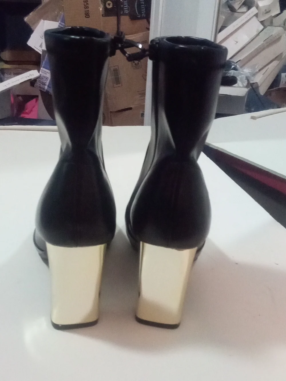 A New Day Black Ankle Boots Sz 8 NWT $45 Contrasting Gold Heel Sienna